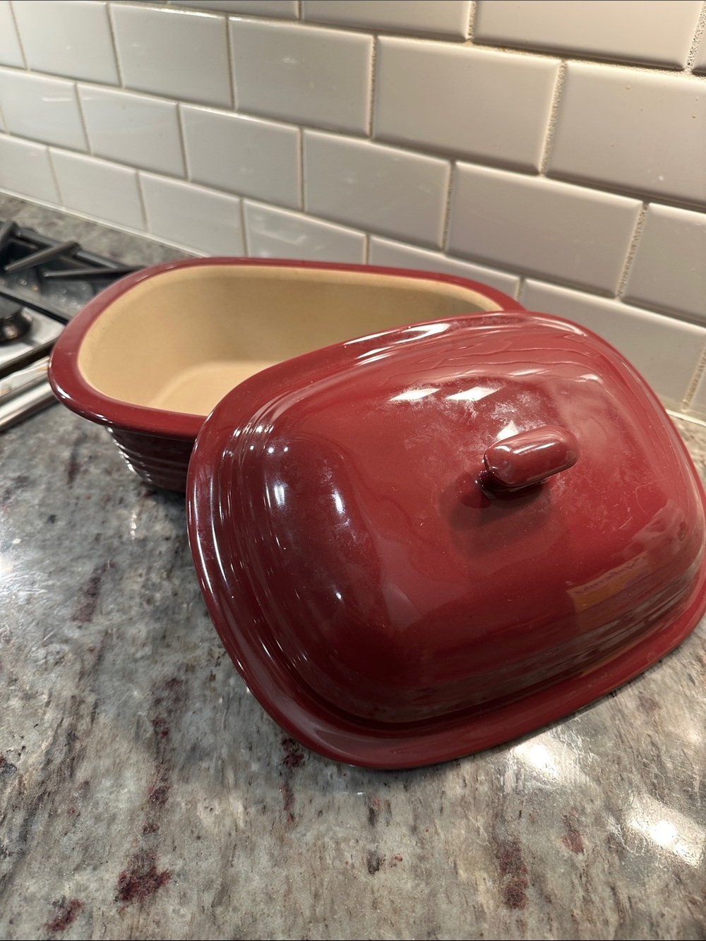 Pampered Chef Deep Covered Ceramic Baker in Maroon